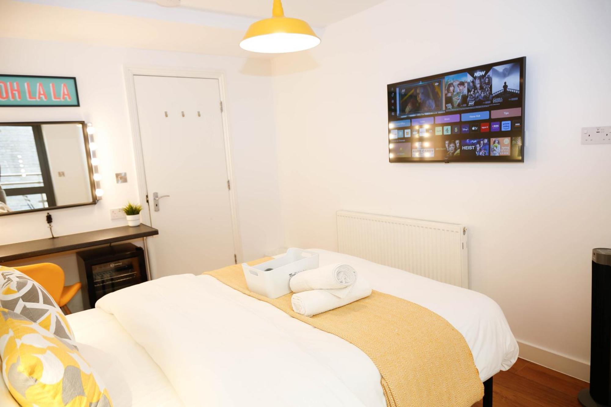 New Luxury Rooms In The Heart Of London Next To Shops, Cafes, Bars & Metro With Shared Bathrooms Exteriér fotografie