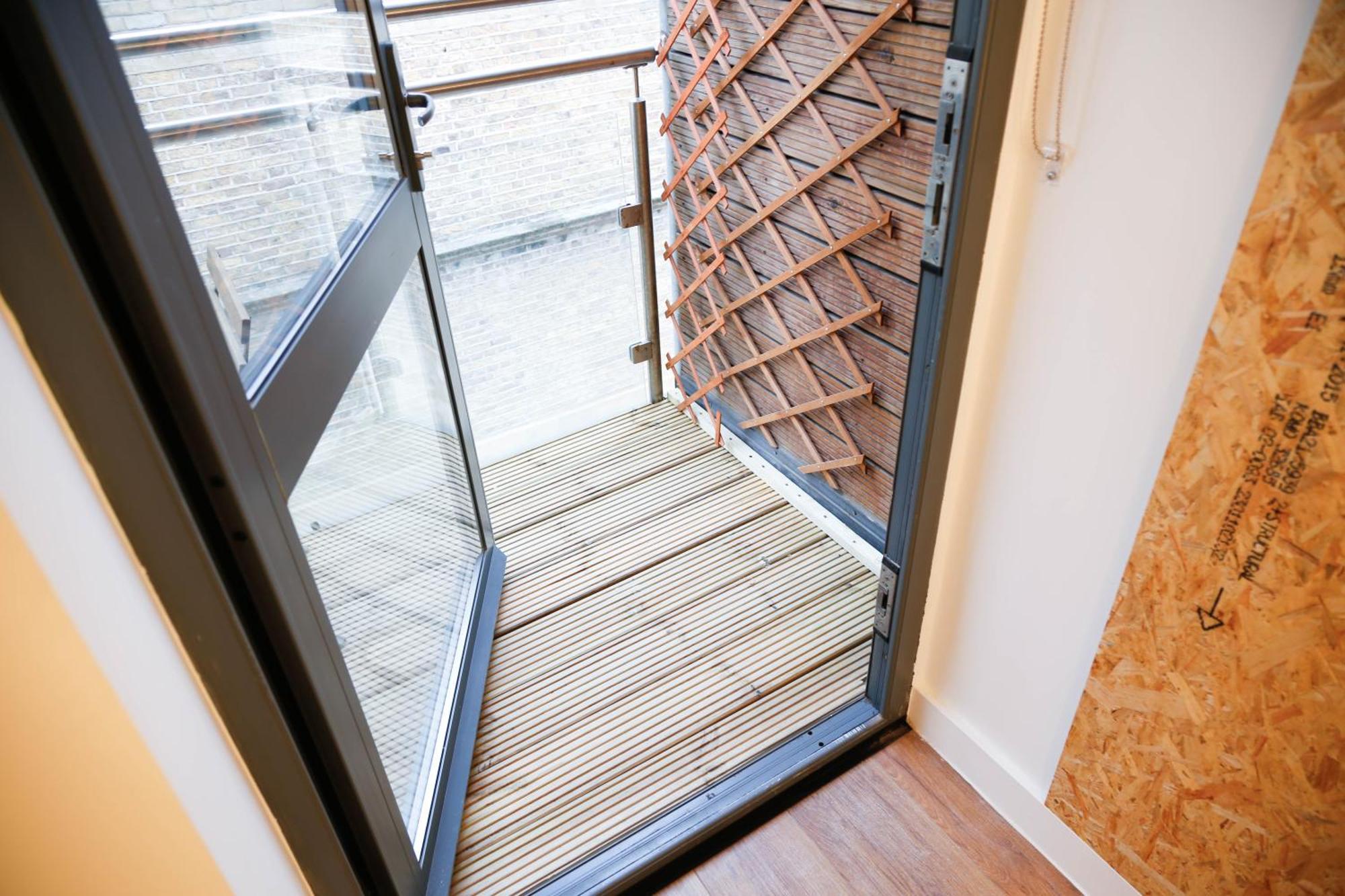 New Luxury Rooms In The Heart Of London Next To Shops, Cafes, Bars & Metro With Shared Bathrooms Exteriér fotografie