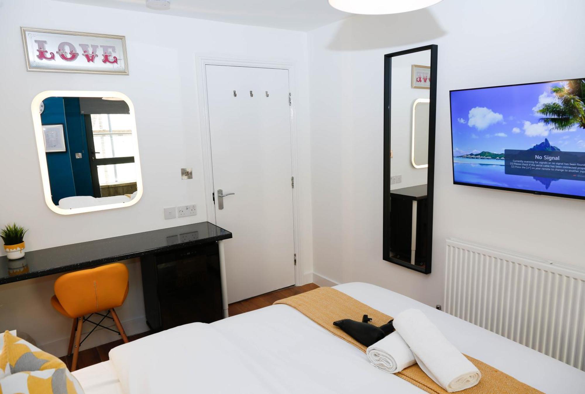New Luxury Rooms In The Heart Of London Next To Shops, Cafes, Bars & Metro With Shared Bathrooms Exteriér fotografie